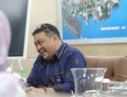 FOTO : Plt Kepala DPPKB Kota Makassar Hadiri Pertemuan Penting Dengan BKKBN Pusat dan Provinsi Sulsel