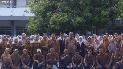 Kepala UPT SMA Negeri 16 Makassar Resmi Membuka MPLS Tahun Ajaran 2025/2026