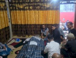 Munafri Arifuddin Melayat di Rumah Duka Fotografer DPRD Kota Makassar