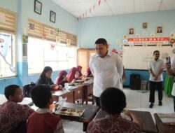 Munafri Geleng Kepala Lihat Fasilitas Rusak dan MBG di SDN Monginsidi