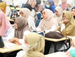 Petugas KB di Makassar Dibekali Kompetensi Logistik, Layanan Makin Profesional