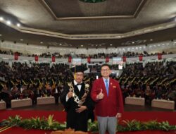 Dihadapan Ribuan Civitas Akademika, Guru Besar serta Wisudawan UMM, Taruna Ikrar Dorong Indonesia Jadi Pencipta Teknologi Kesehatan